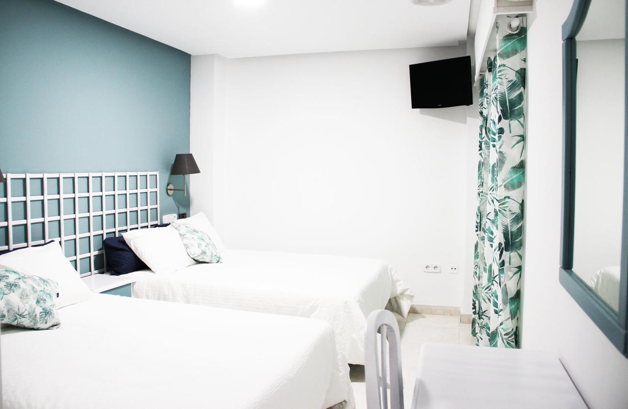Hugo Beach Hotel & Apartments Gandia Exterior photo